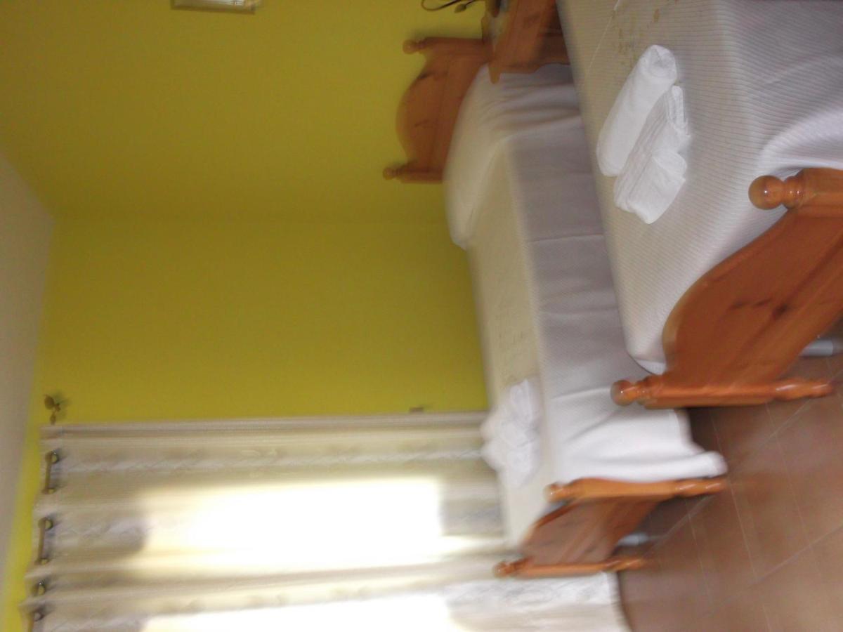 Hotel Il Nido Dell'Aquila Villanova Strisaili Екстериор снимка