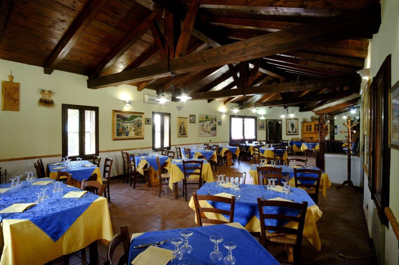 Hotel Il Nido Dell'Aquila Villanova Strisaili Екстериор снимка