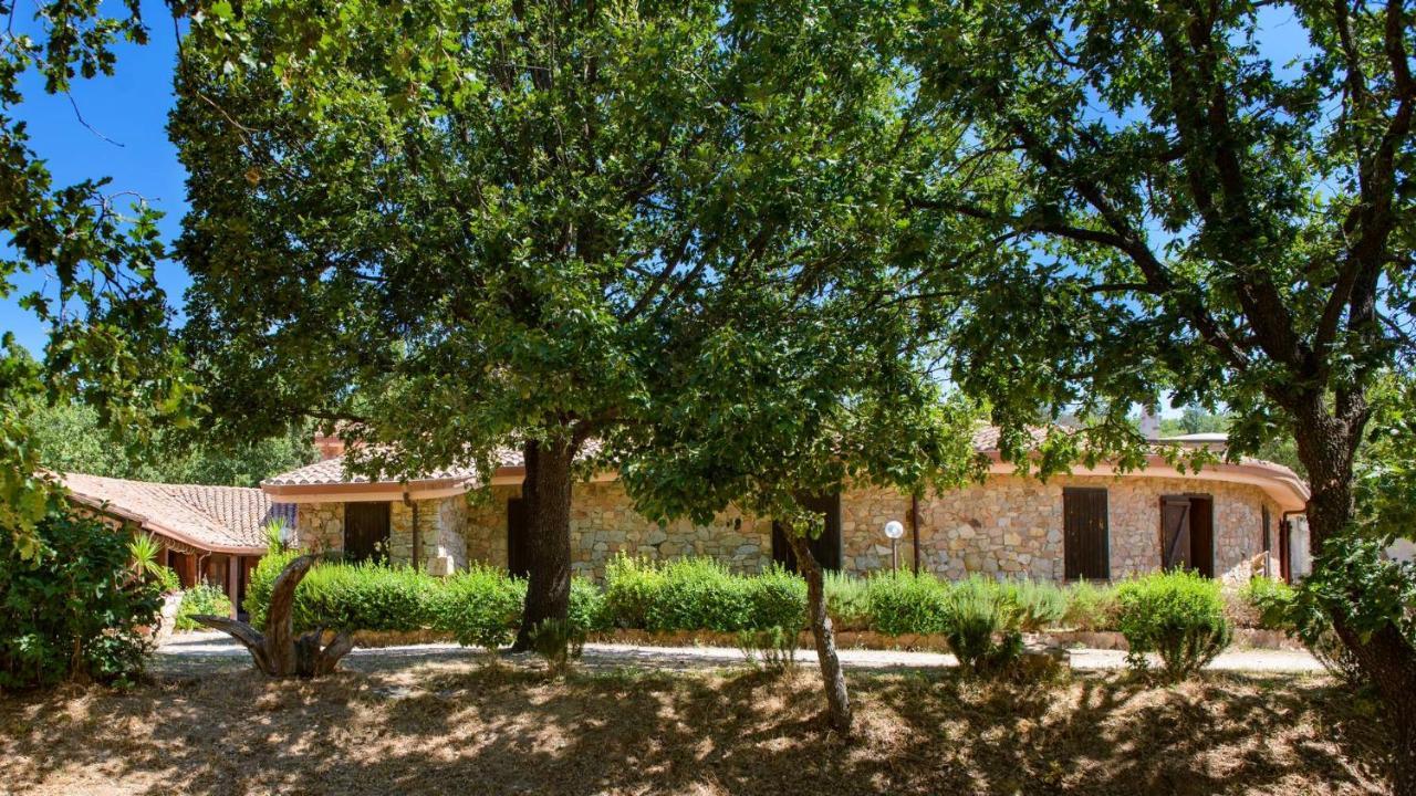 Hotel Il Nido Dell'Aquila Villanova Strisaili Екстериор снимка