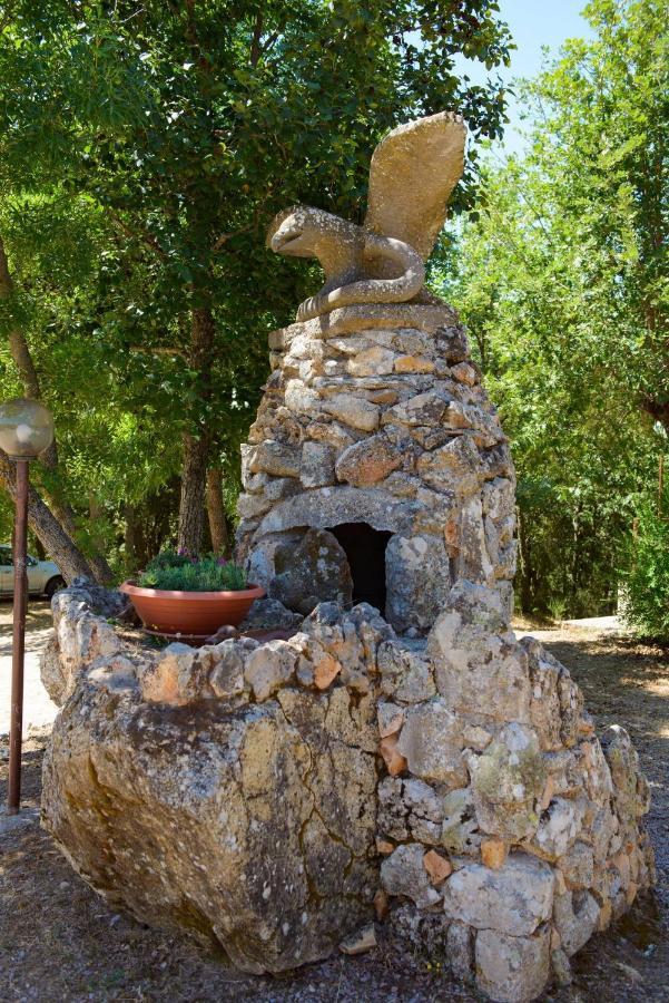 Hotel Il Nido Dell'Aquila Villanova Strisaili Екстериор снимка